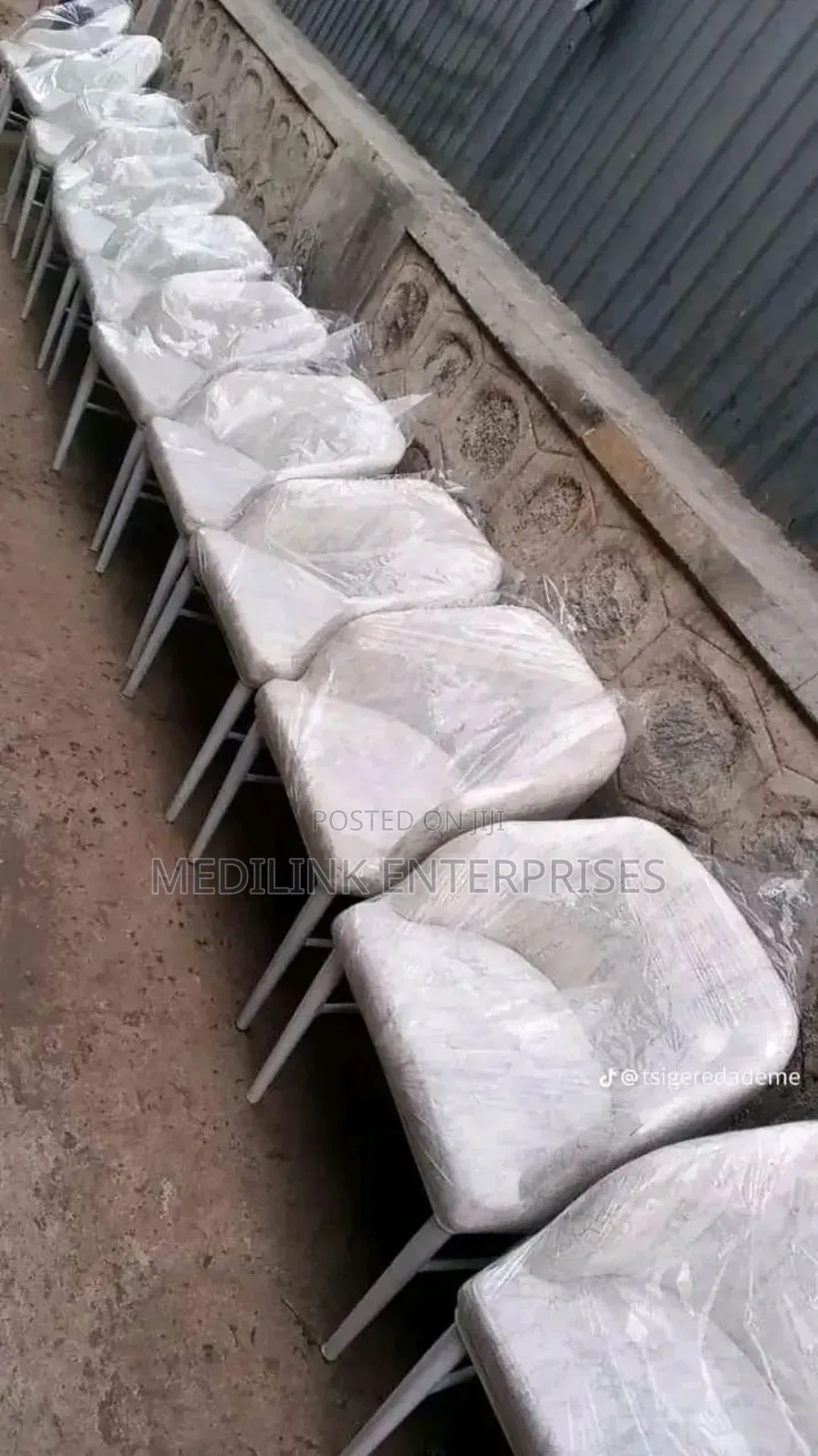 Customized Upholstered Restaurant Chairs