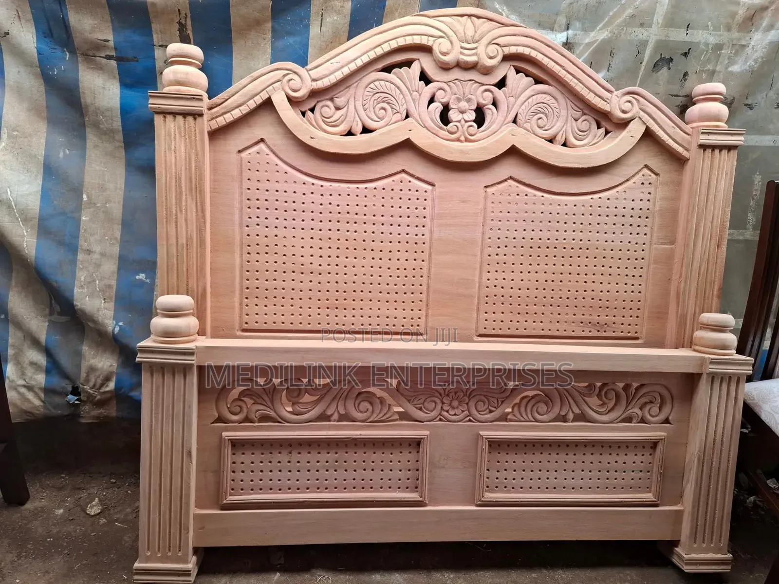 Mahogany Crafted 6*6 Bed King Sized