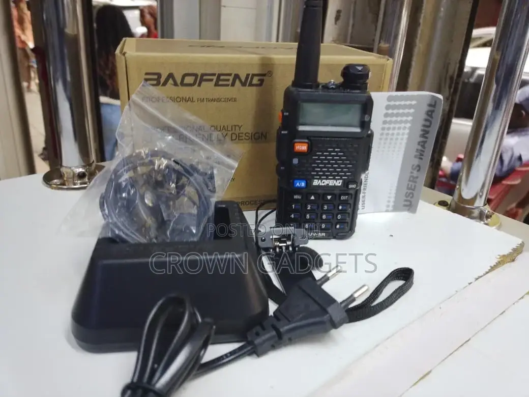 Baofeng Uv-5r 5w Dual Band Two-Way Radio With Fm Flashlight