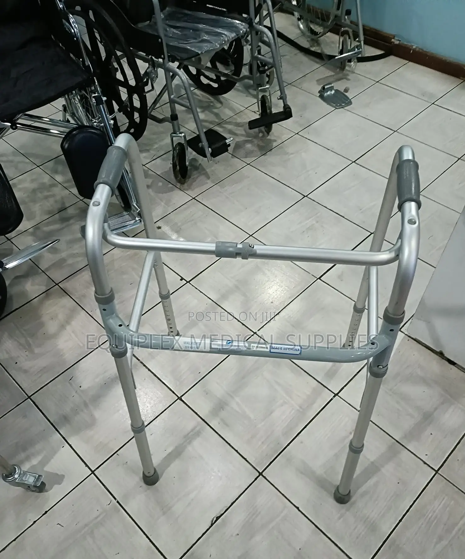 Walking Frame Without Castors / Wheels
