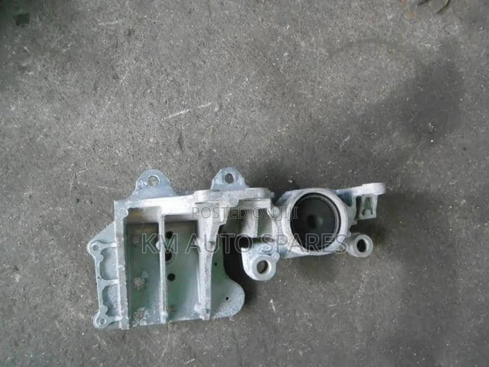 Nissan X-Trail Gearbox Mount.