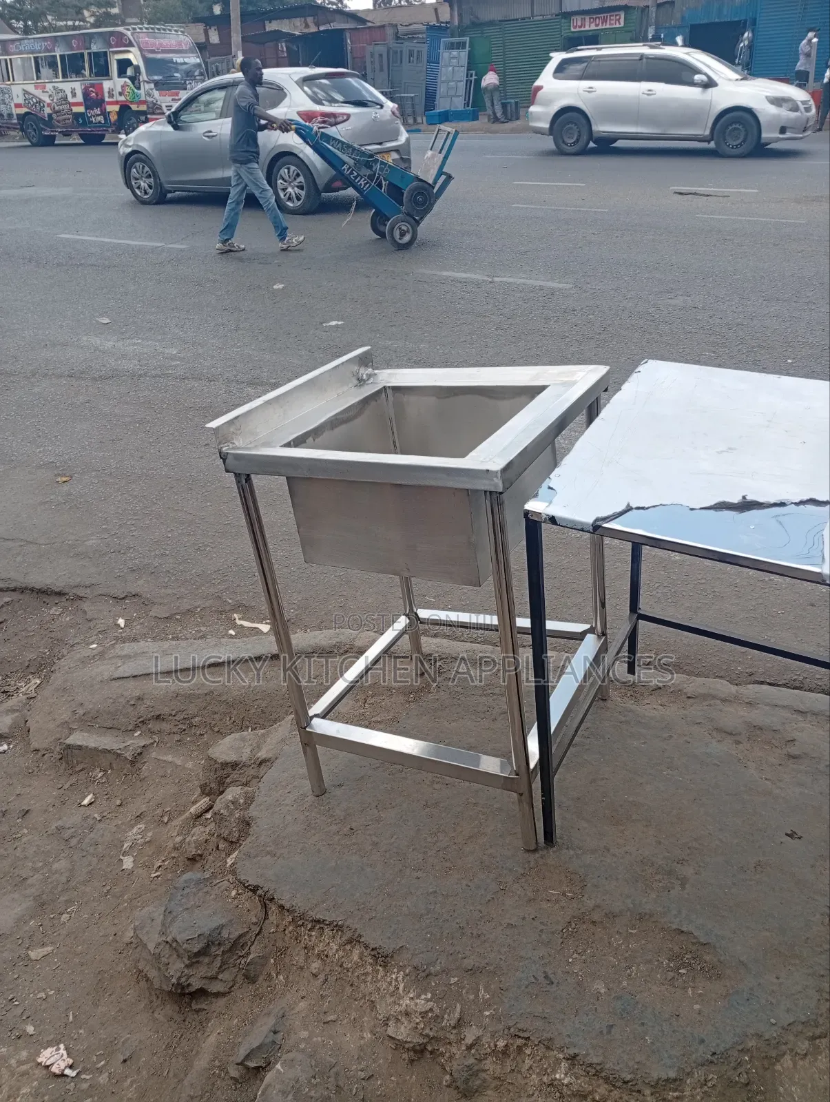 Single Bowl Stainless Steel Sink.