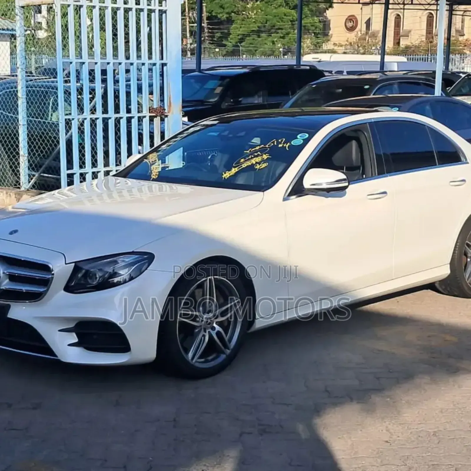 Mercedes-Benz E300 2019 White