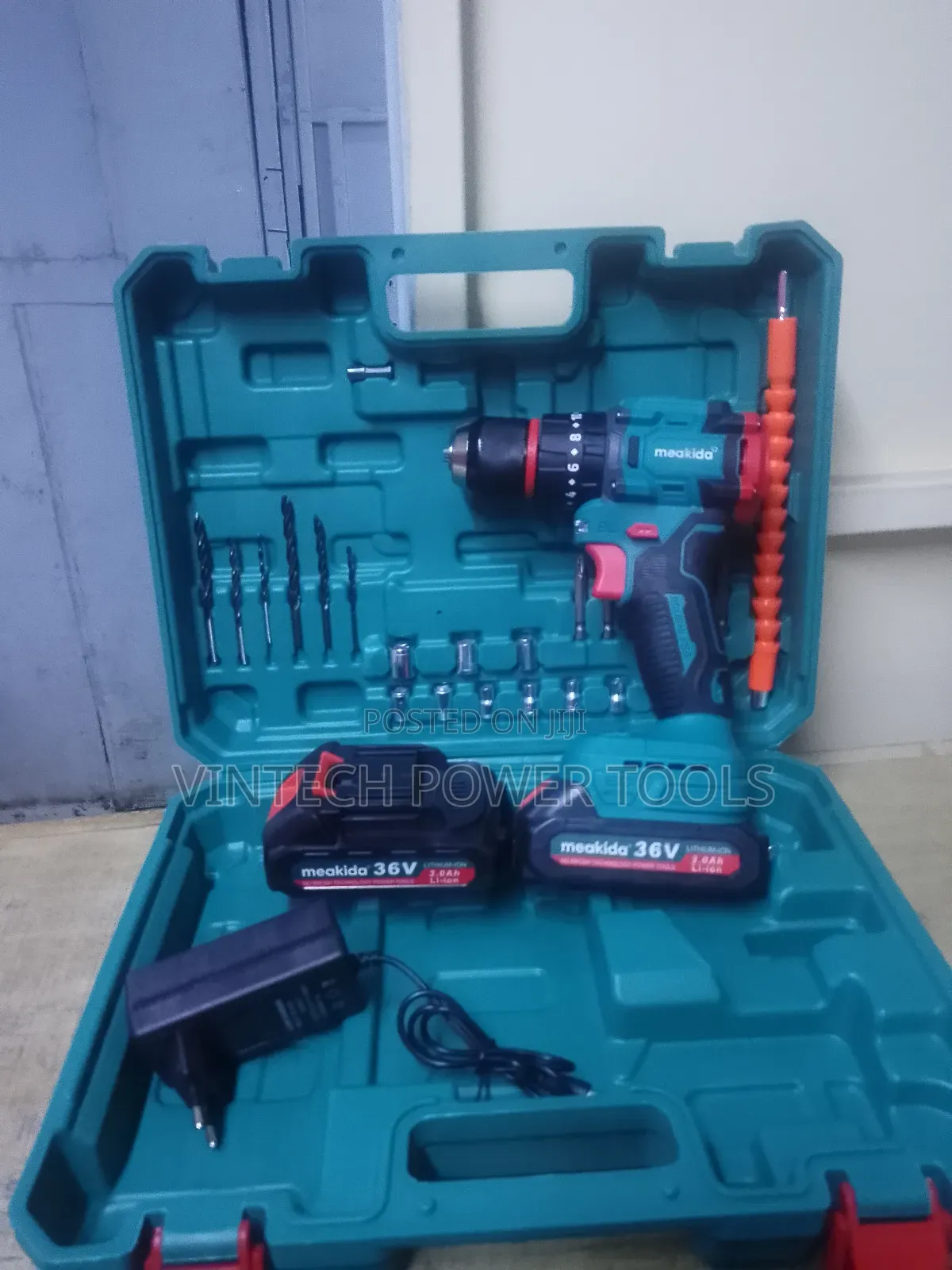 Brushless Cordless Drill 36 v/ Meakida Cordless Brushless Drill