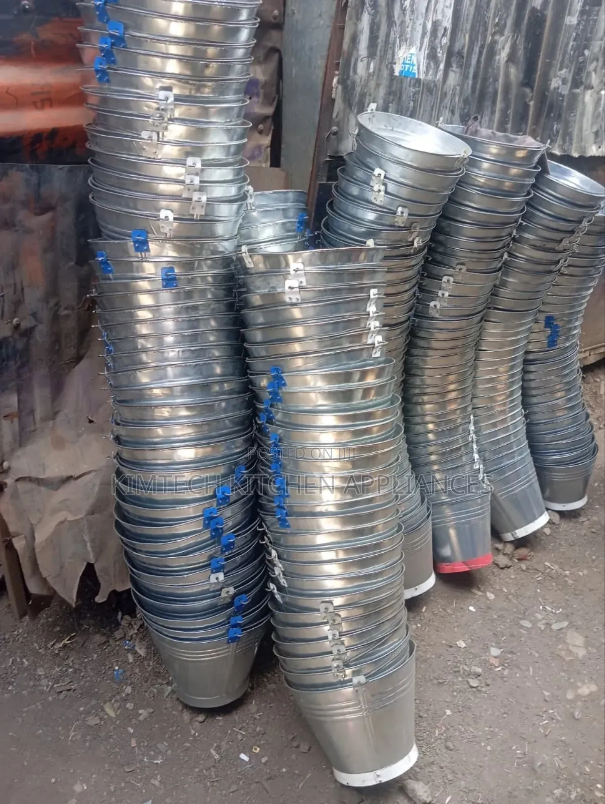 Metallic Bucket