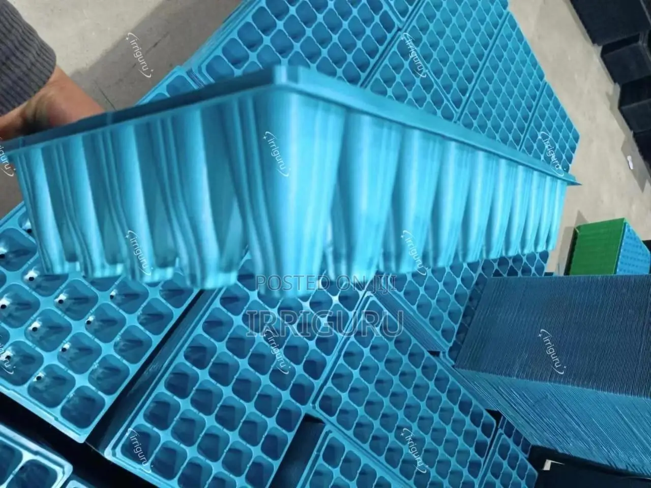 21-200 Cell Professional Trays,Irriguru