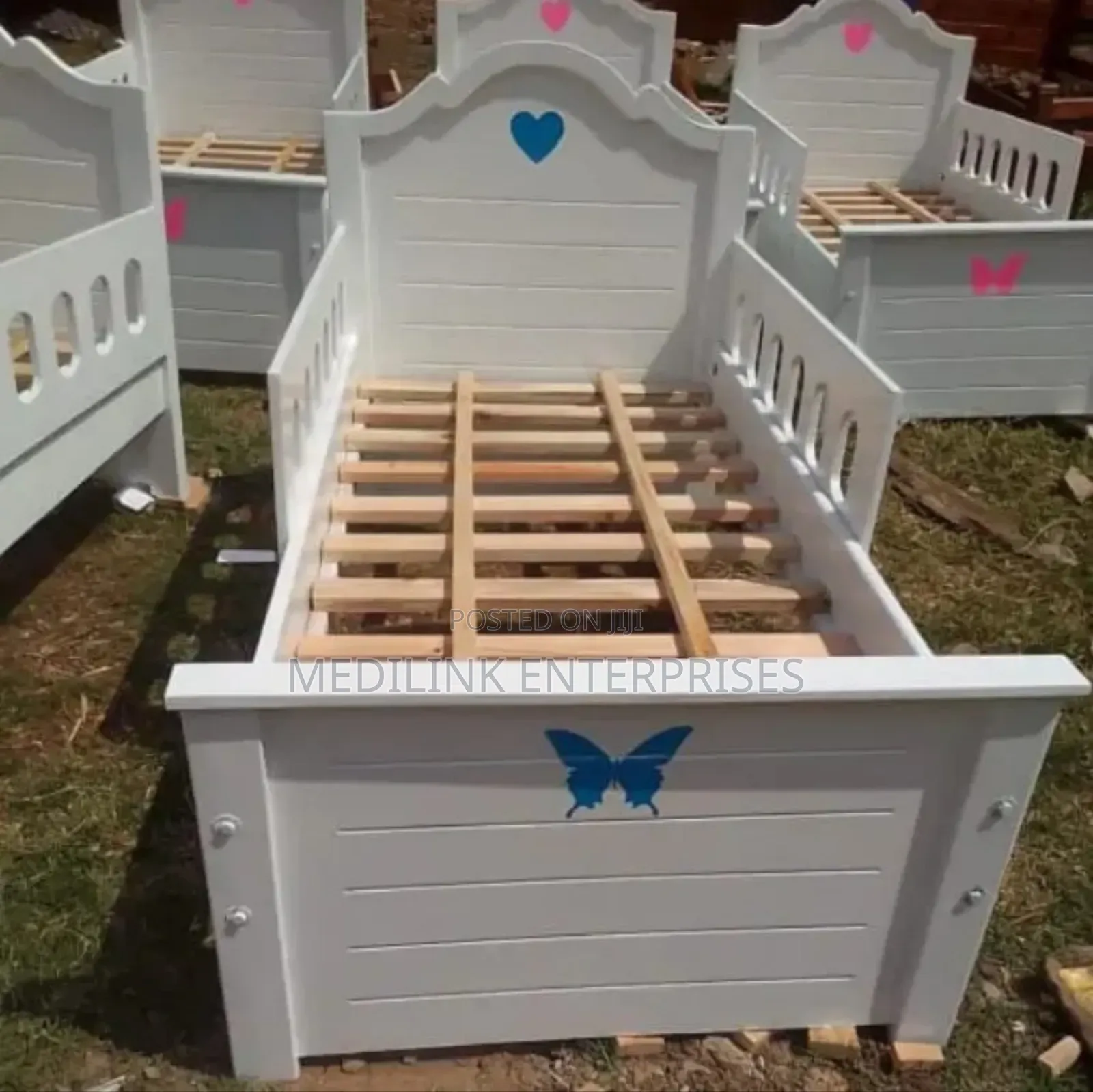 Wooden Mahogany 3*6 Kids Bed
