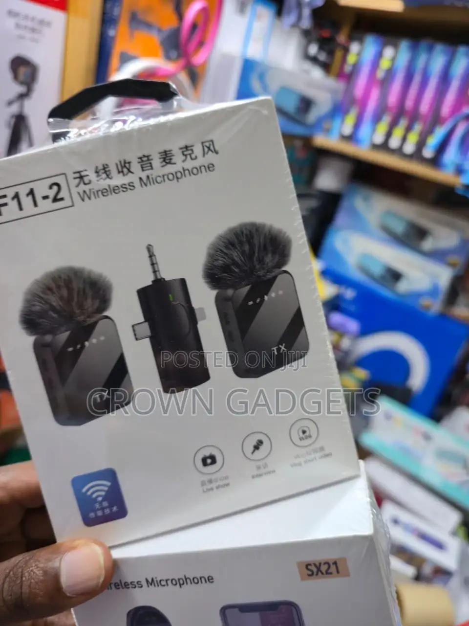 F11-2 Wireless Lavalier Mic for iPhone Android Camera