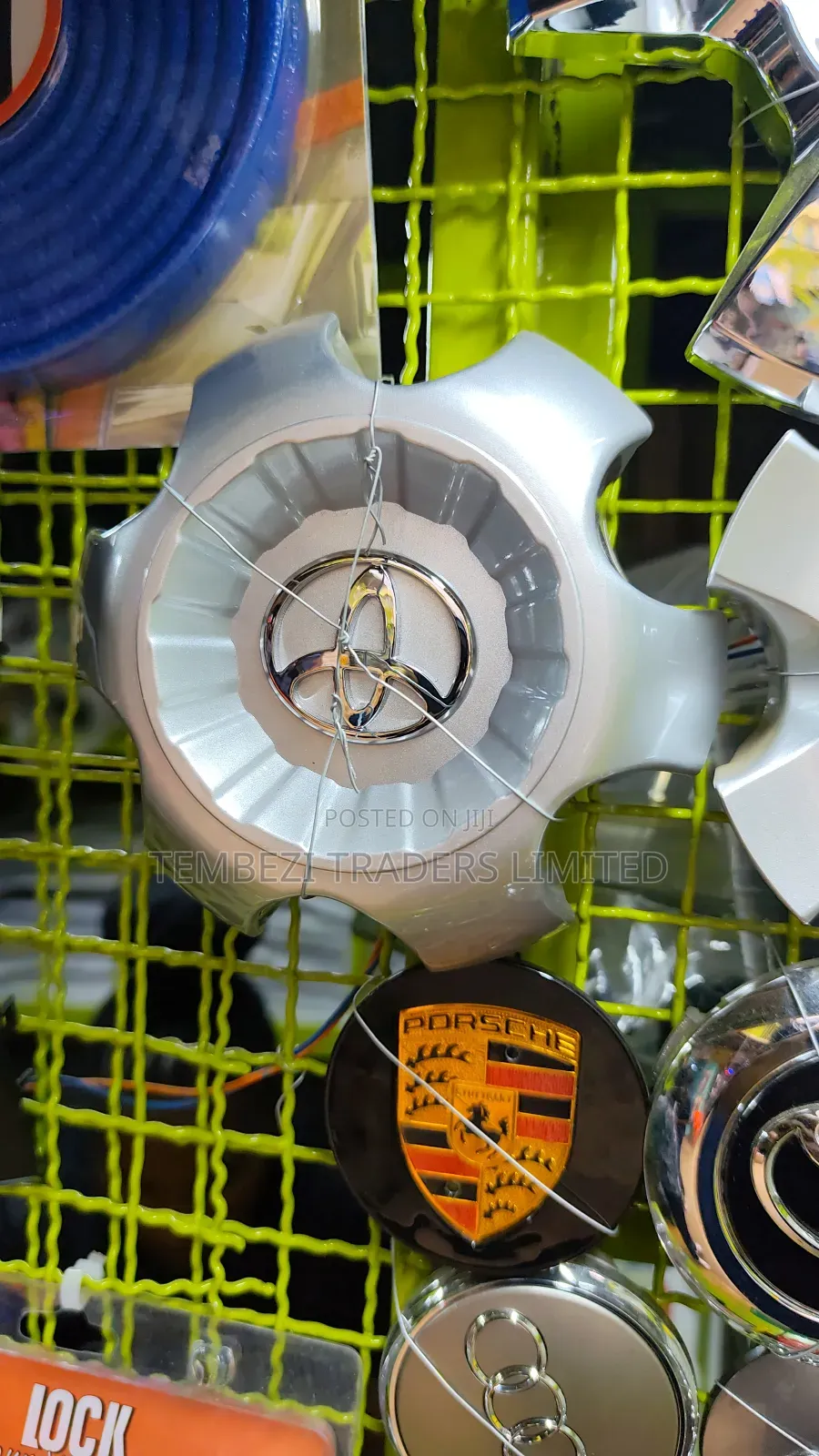 Center Rim Wheel Cap Toyota Hilux Surf