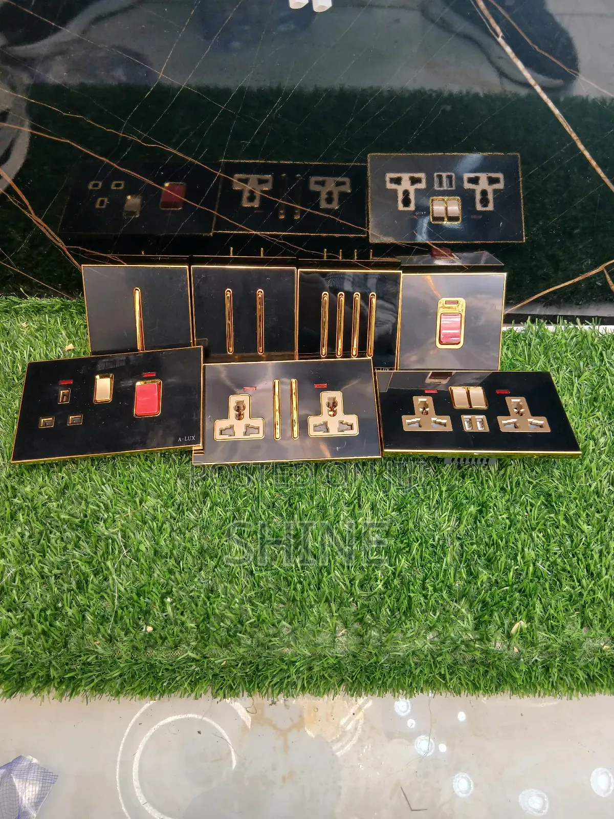 Black Gold Switches