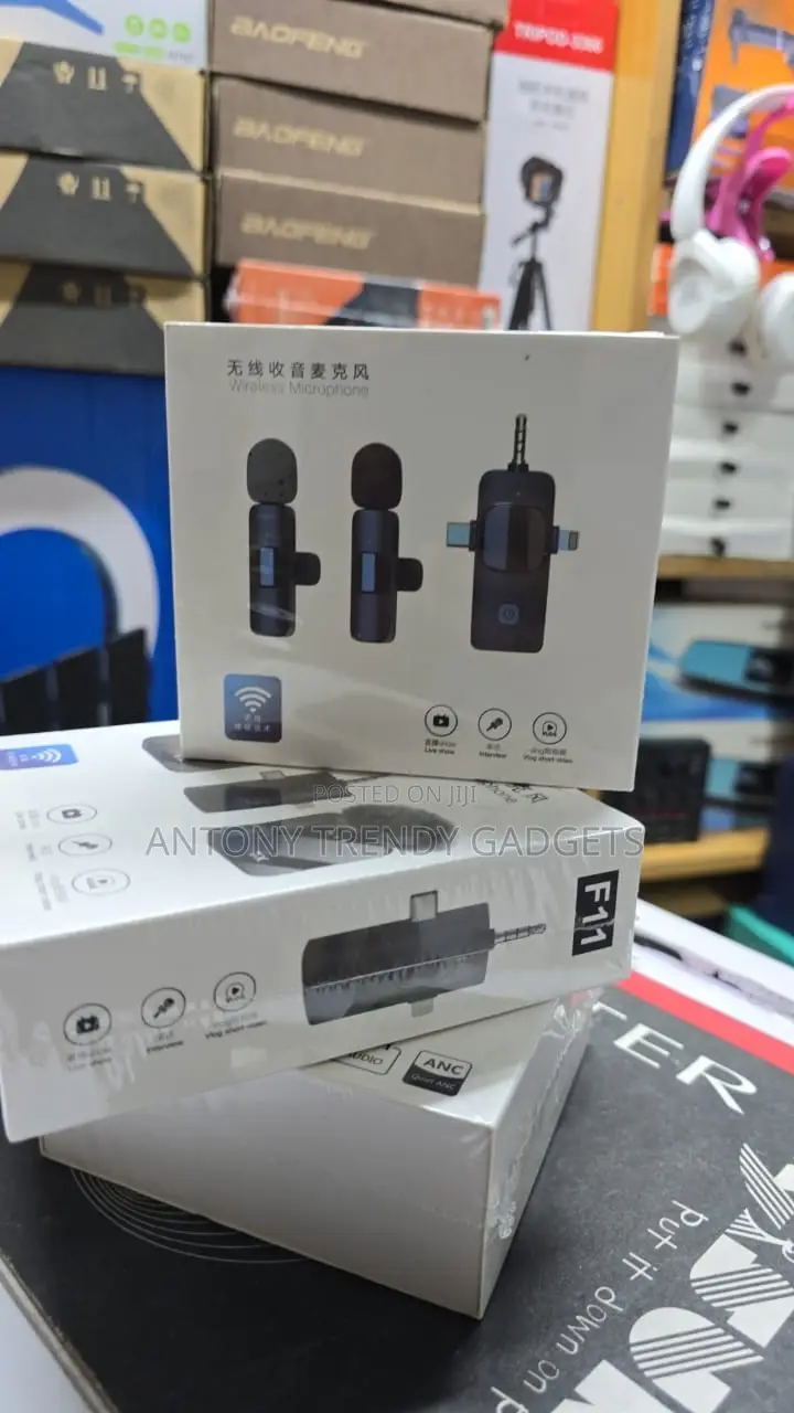  Dual Wireless Mic Plug Play for Interview Vlog