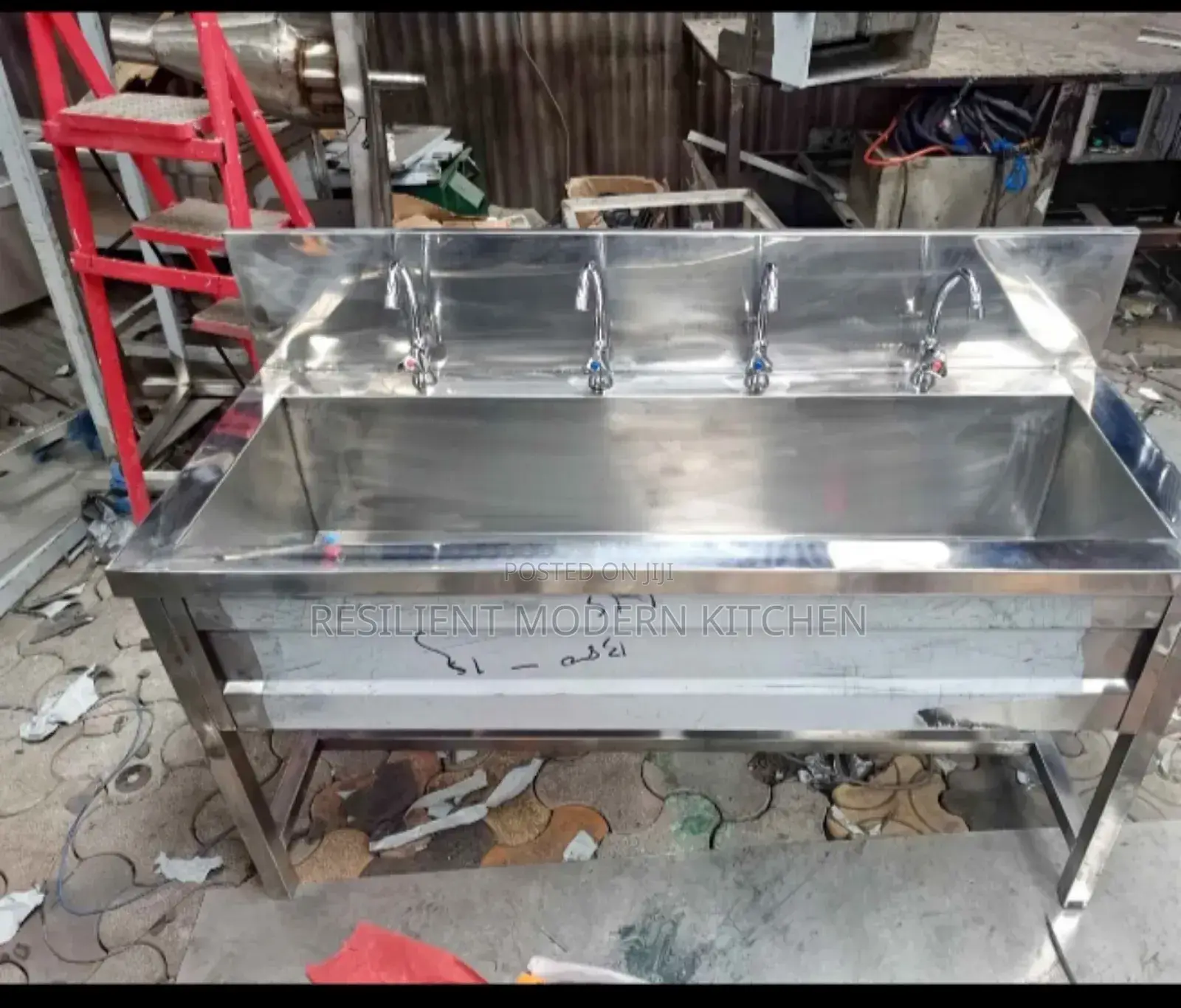 Heavy Duty Stainless Steel Stand Alone Scrub Sink