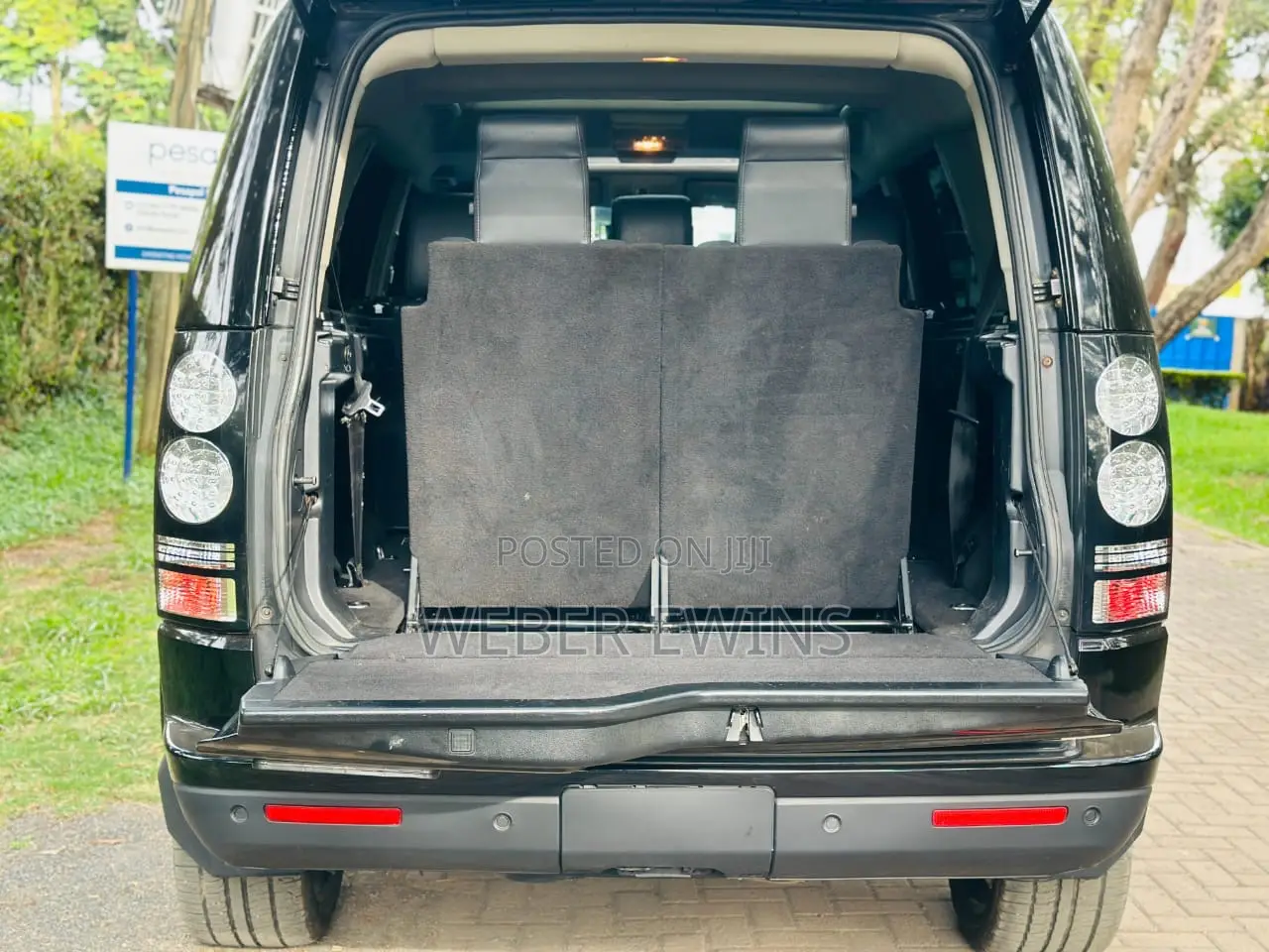 Land Rover Discovery 2013 Black