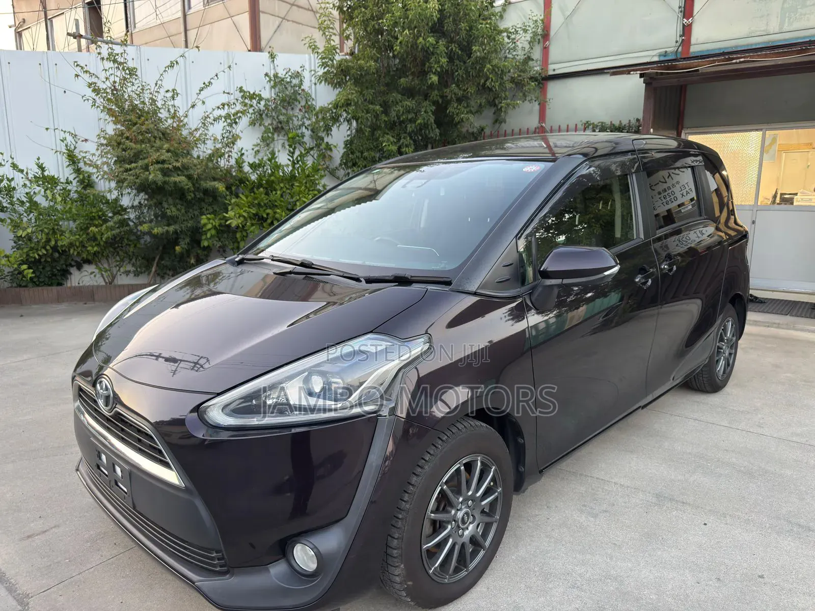 Toyota Sienta 1.5 FWD 2020 Brown
