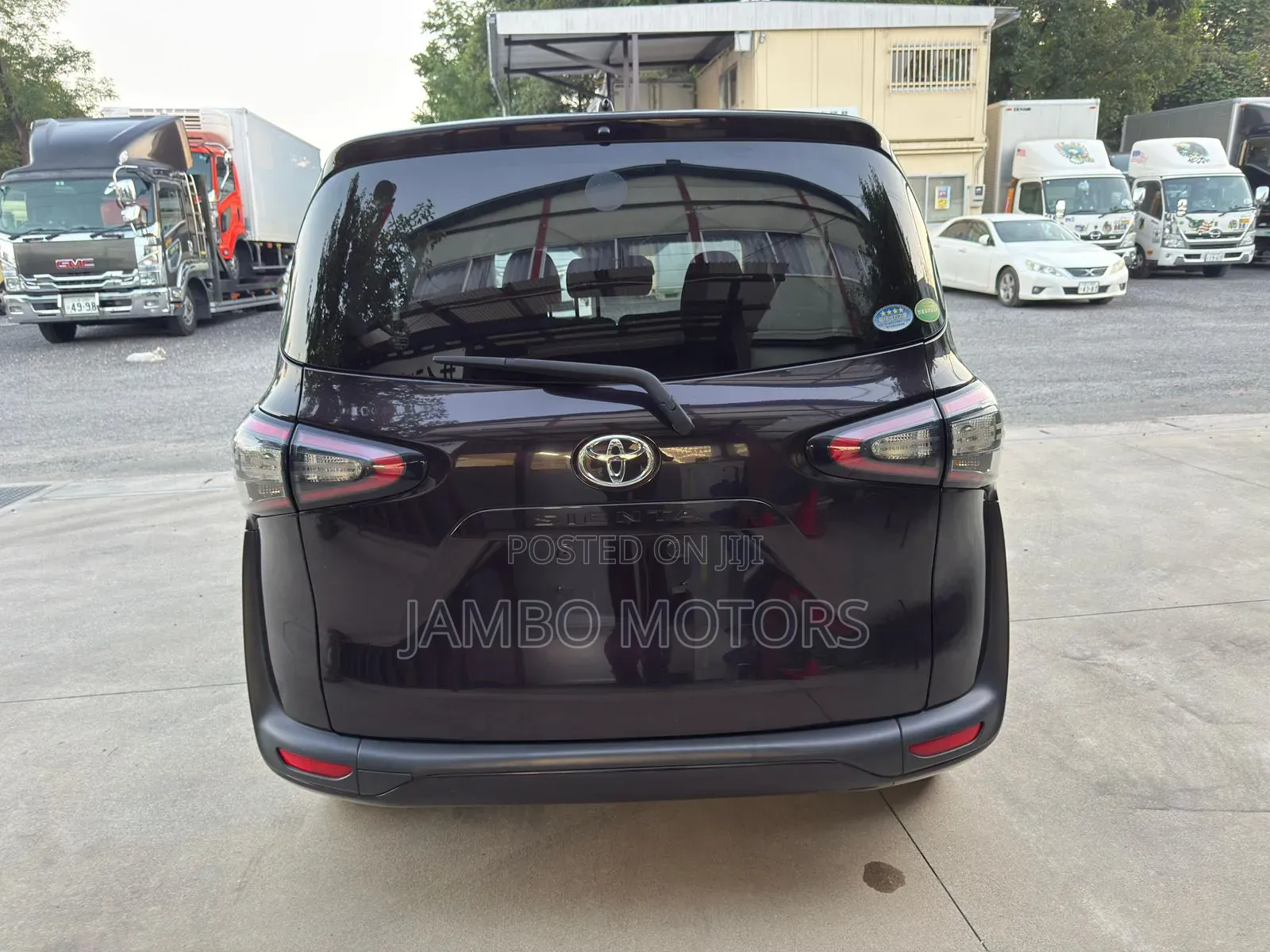 Toyota Sienta 1.5 FWD 2020 Brown