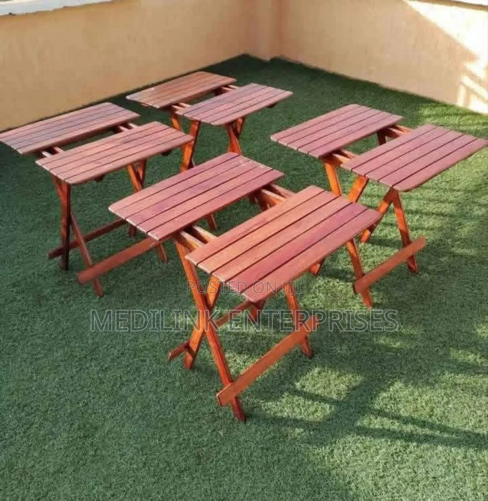 Mahogany Foldable Camping Tabkes