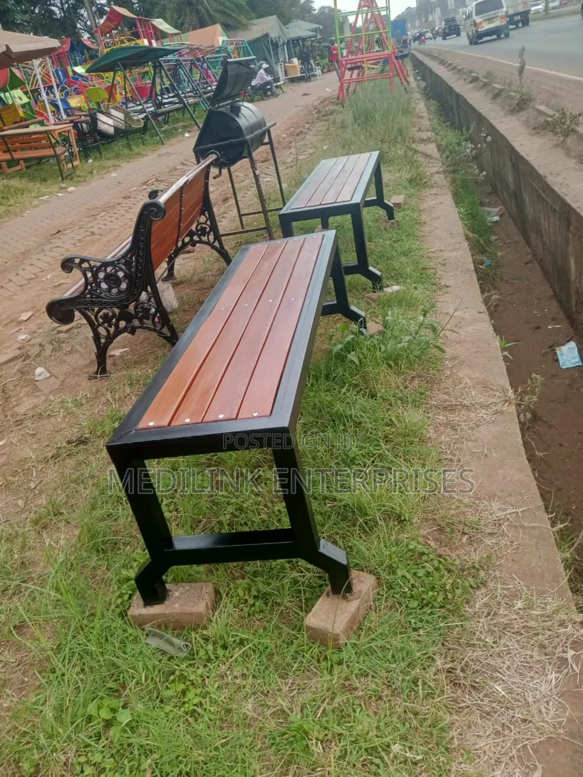 7ft Wooden Metallic Backless Waiting Bay Benches