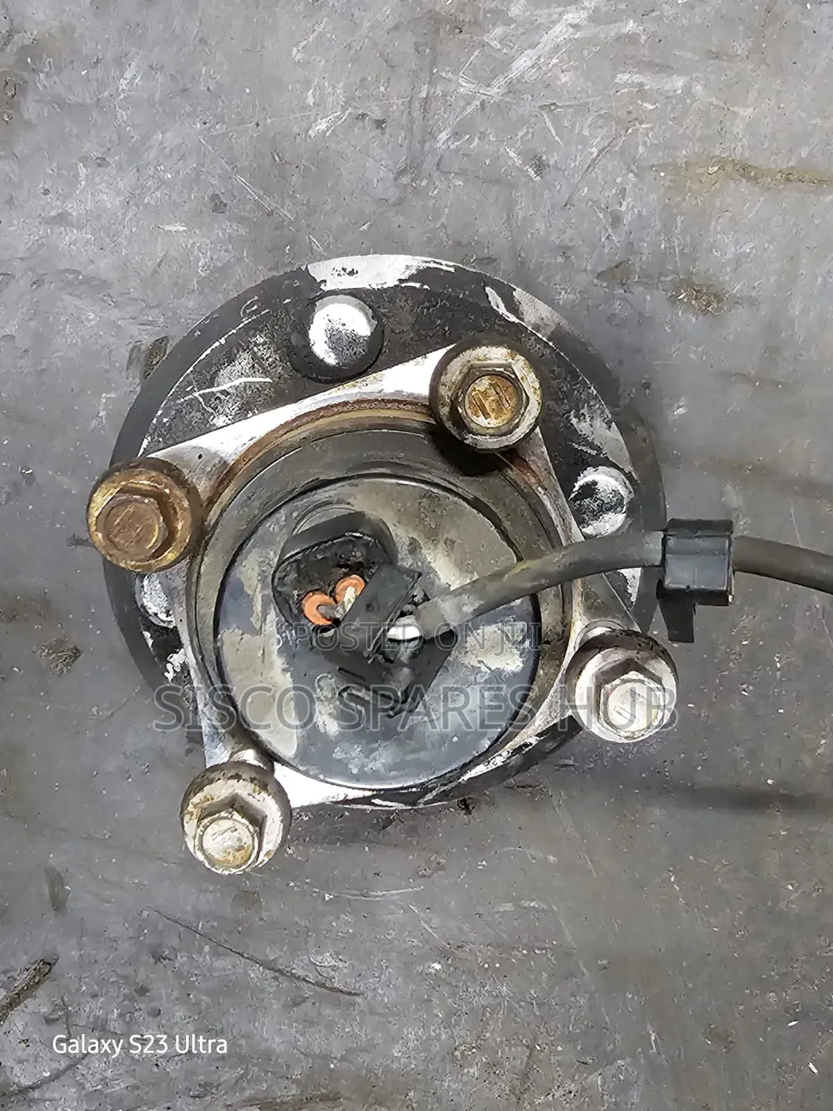 Rear Hub Nze/Fielder 2wd