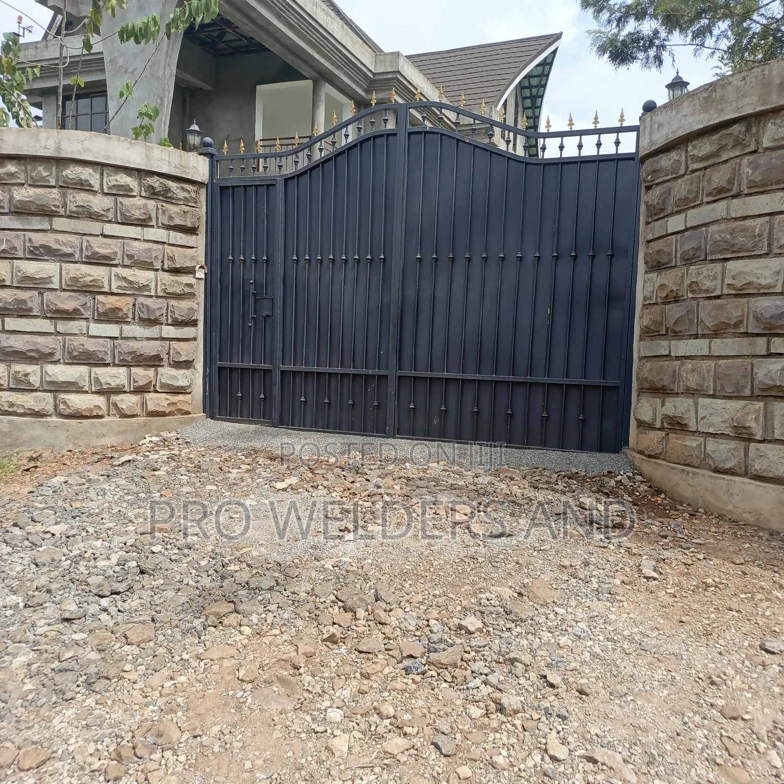 Heavy-Duty Custom Steel Swing Gates | Made to Order