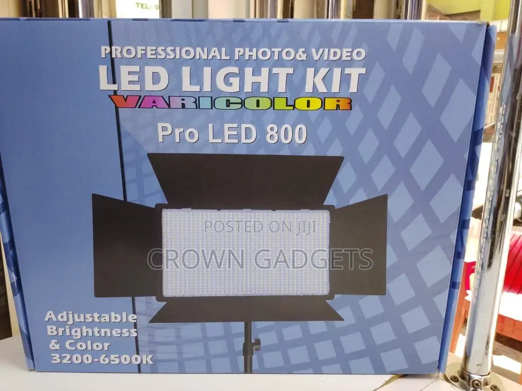 Professional Led 800 Camera Light Kit With Stand