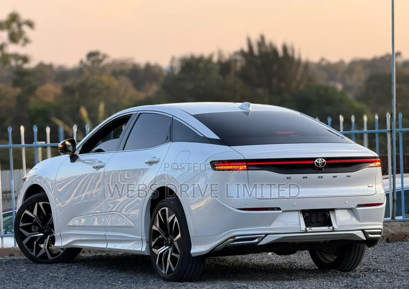 Toyota Crown XLE 2023 White