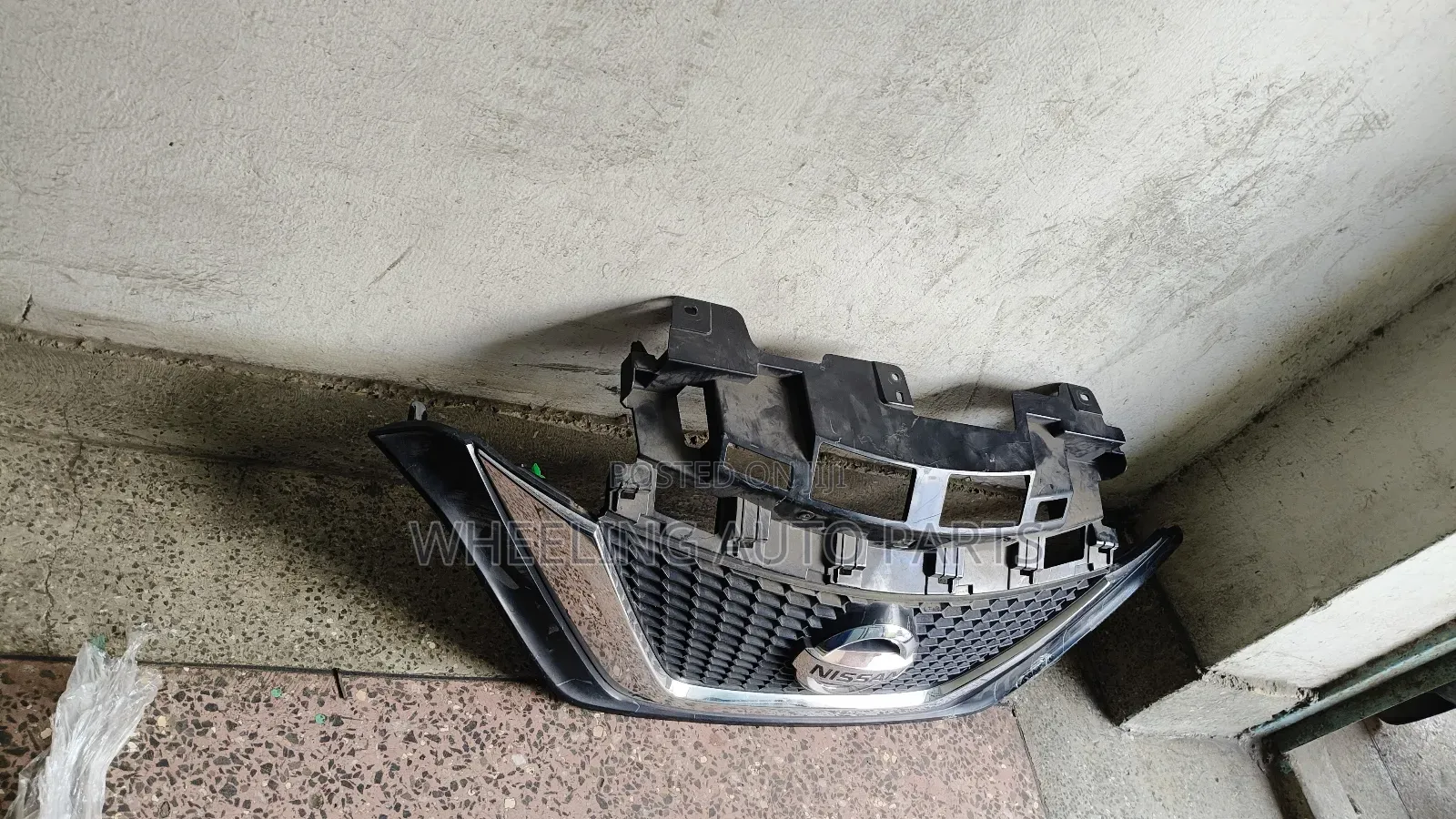 Nissan Note Grill