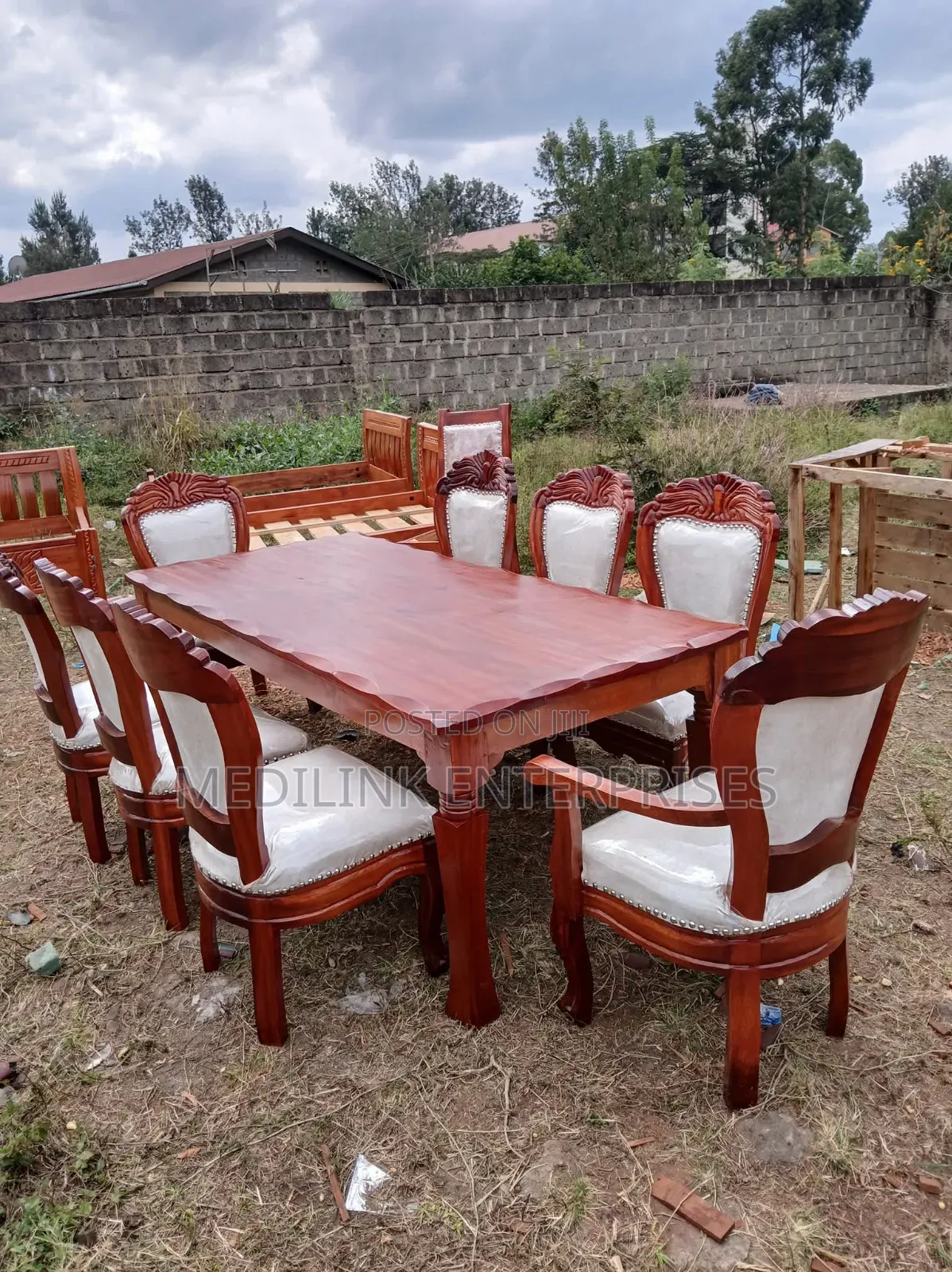 8-Seater Wooden Mahogany Solid Dinner Table Set