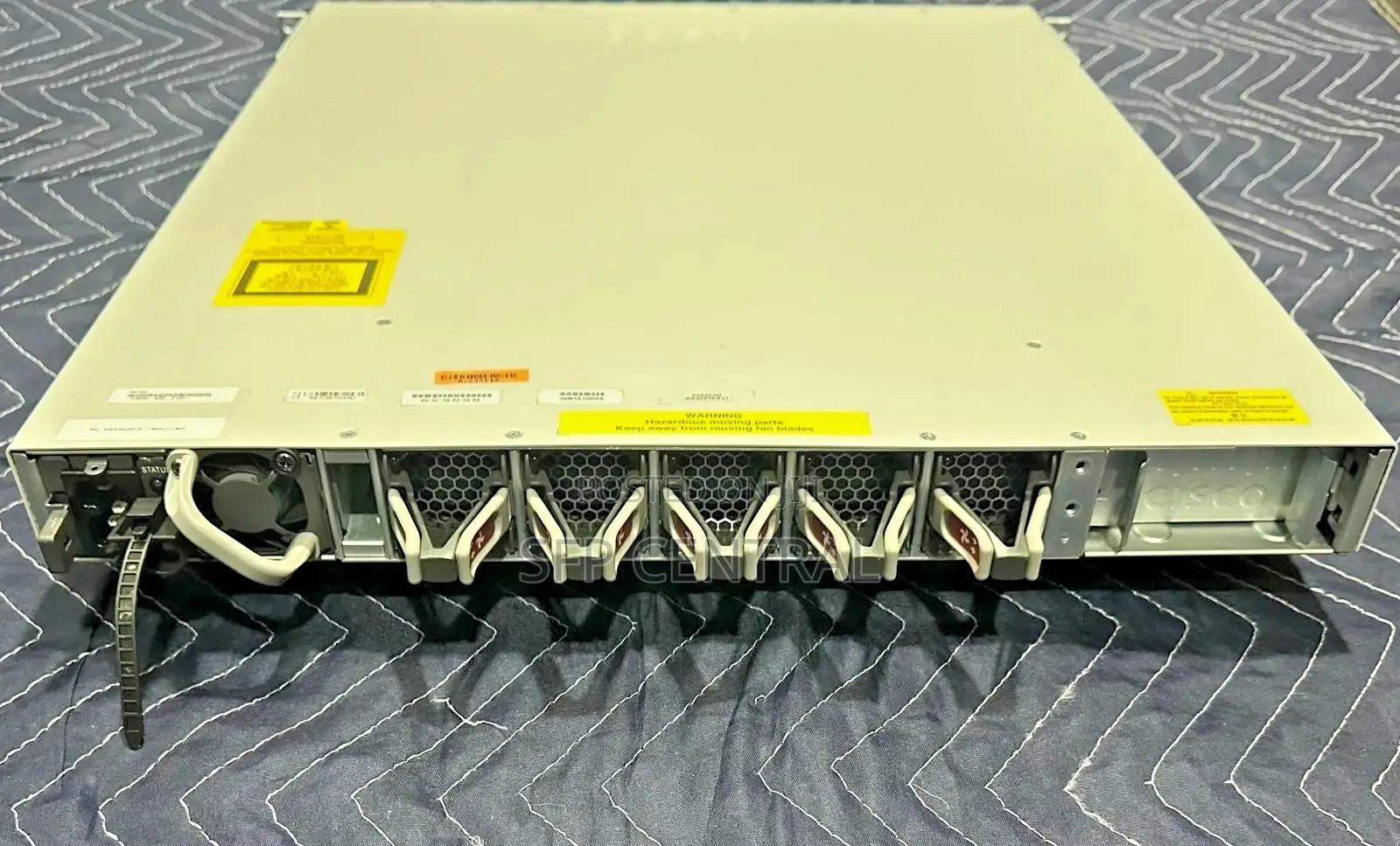 Cisco Catalyst C9500-40x-a 48-Port 10g Sfp+ Core Switch