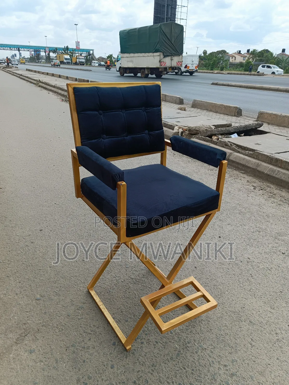 Makeup Seat, Black and Gold 
