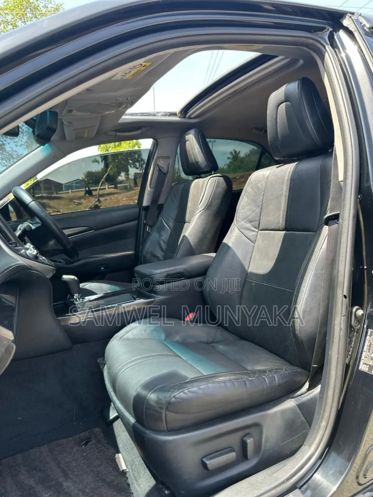 Toyota Crown 2014 Black