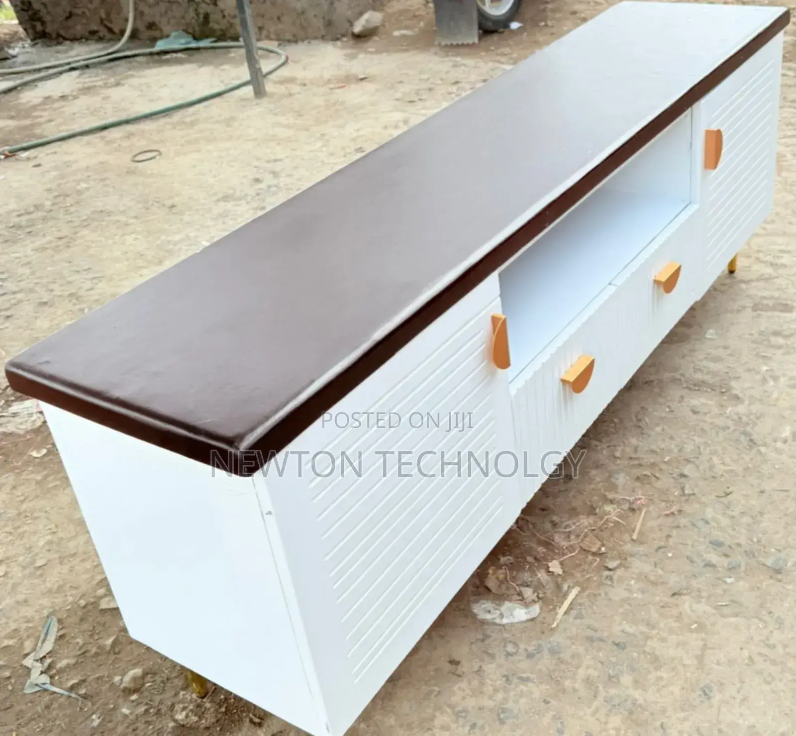 Modern 5.5fts Executive Tv Stand