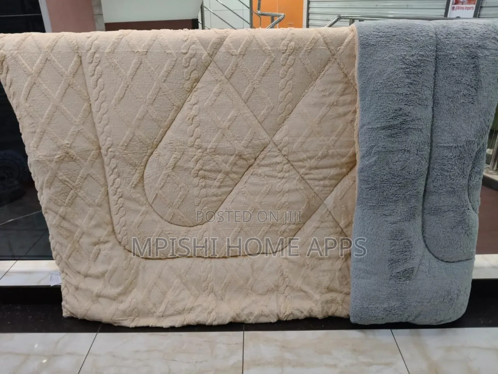 4pcs Luxury Design Cozy Woolen Duvet Set