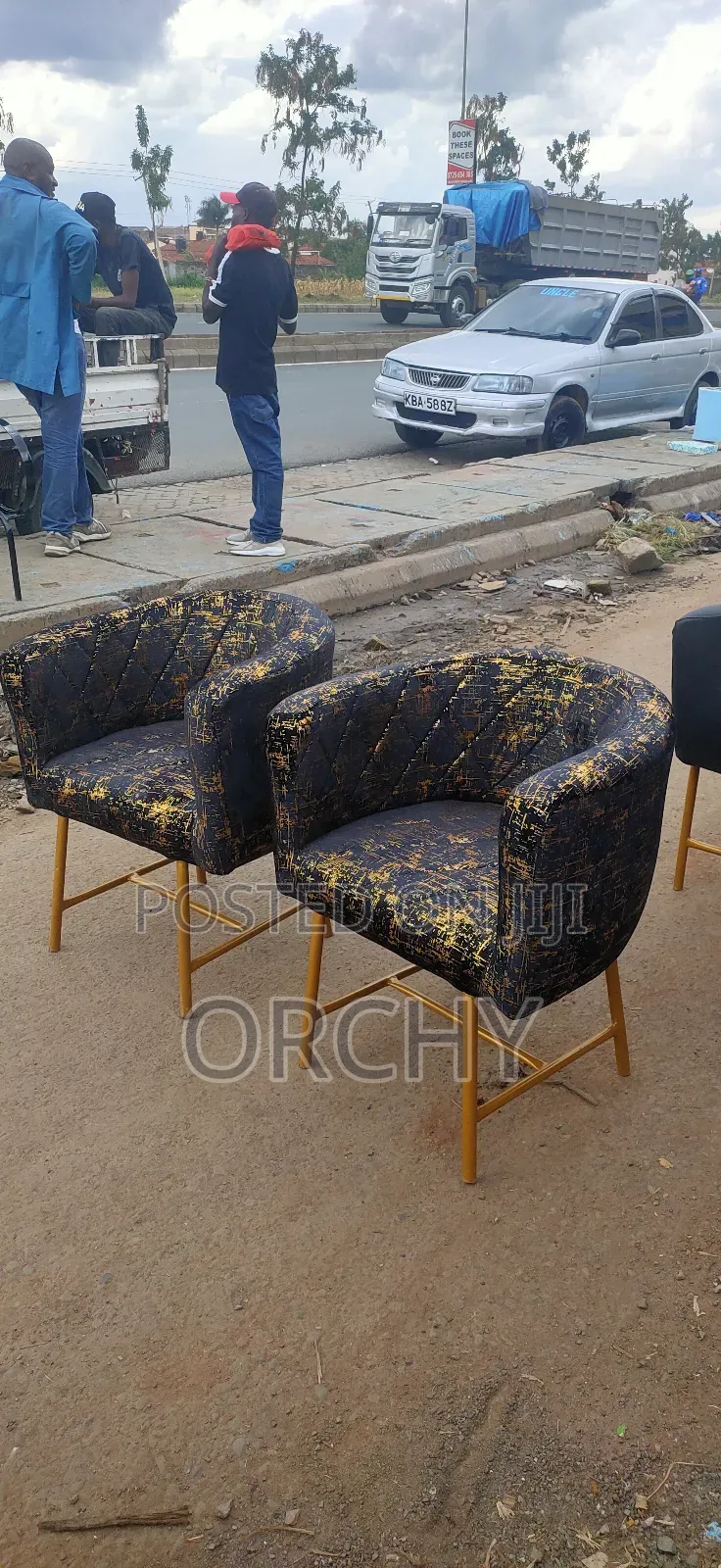Golden Black Manicure Seats.