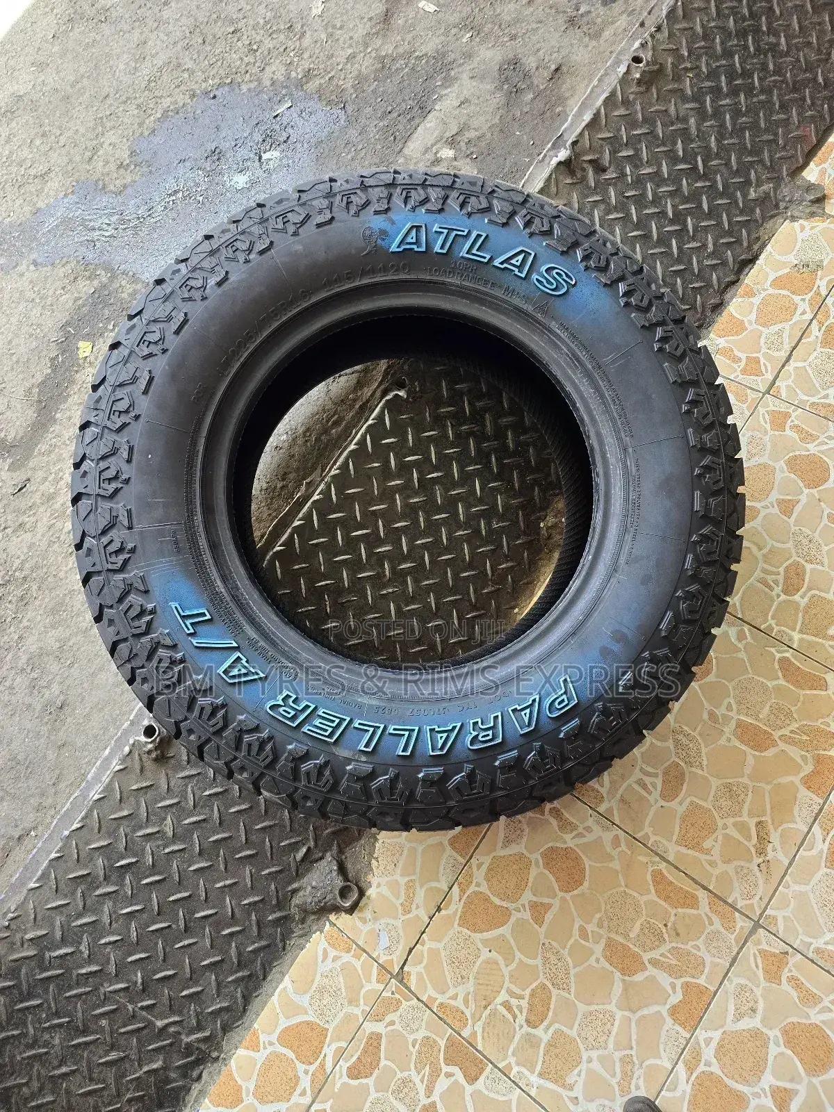 225 /75 R16 Atlas Tyres (All Terrein) Thailand.