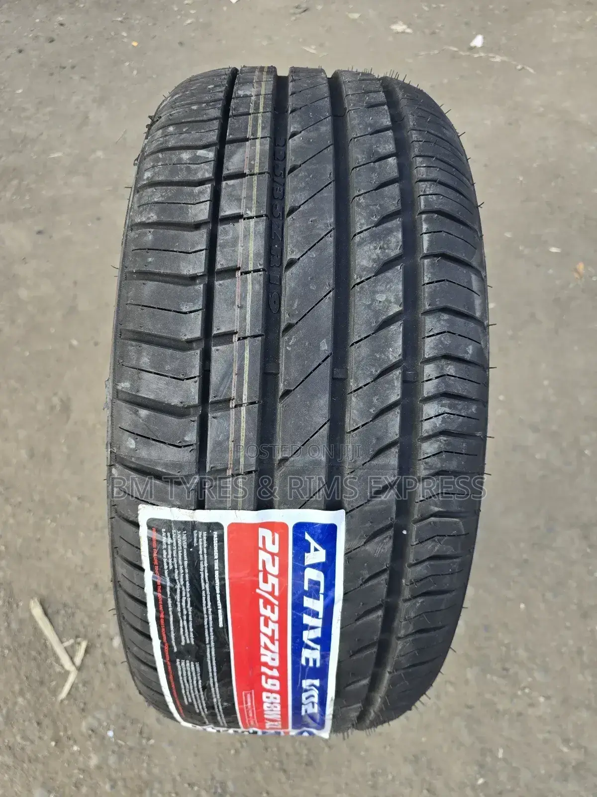 225 /55 R19 Vinmax