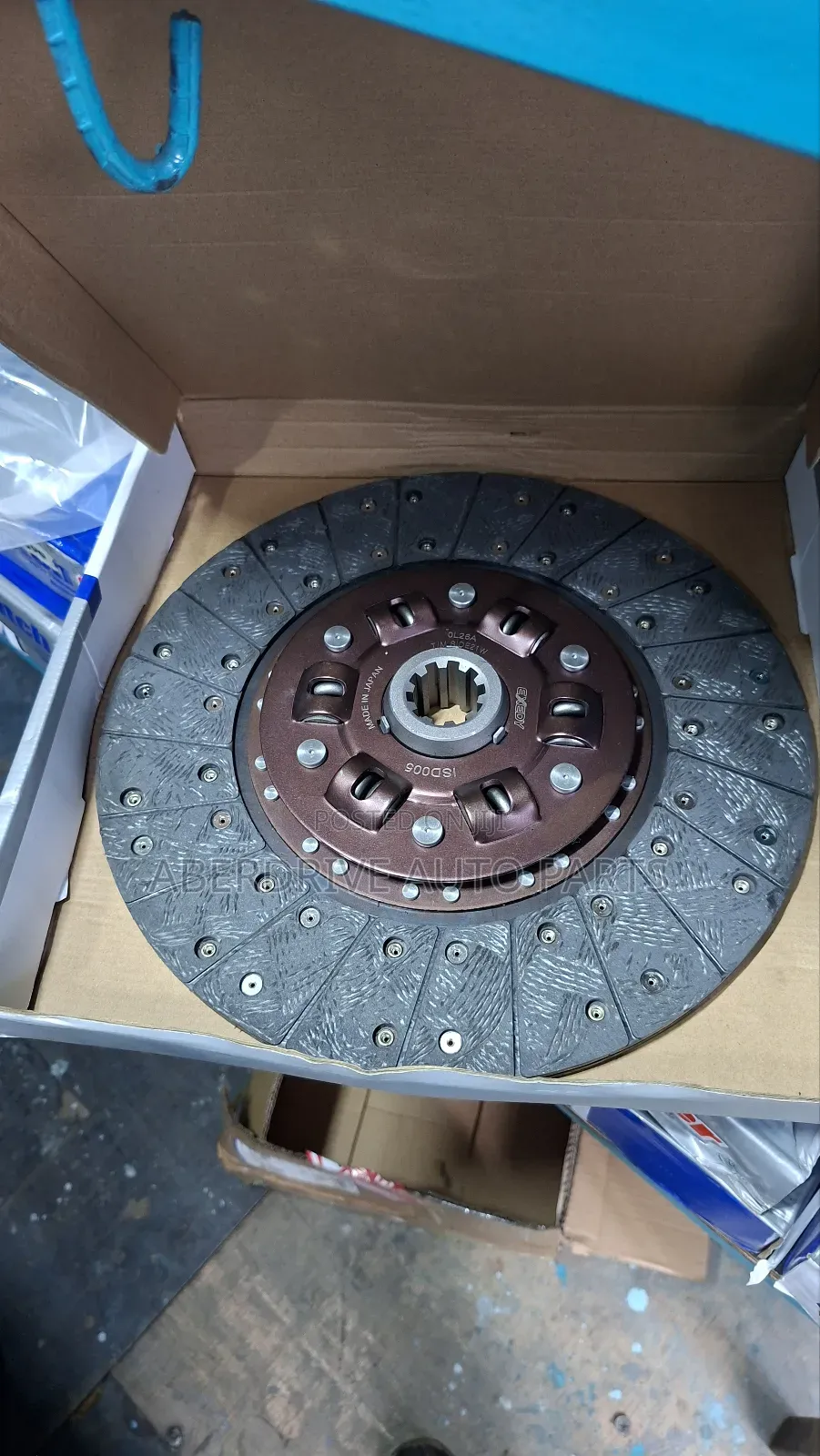 Clutch Plate Isuzu FRR 33 / 6HH1.