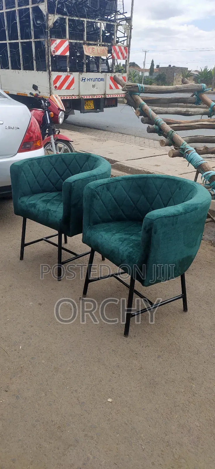2 Salon Seats/ Manicure Seats