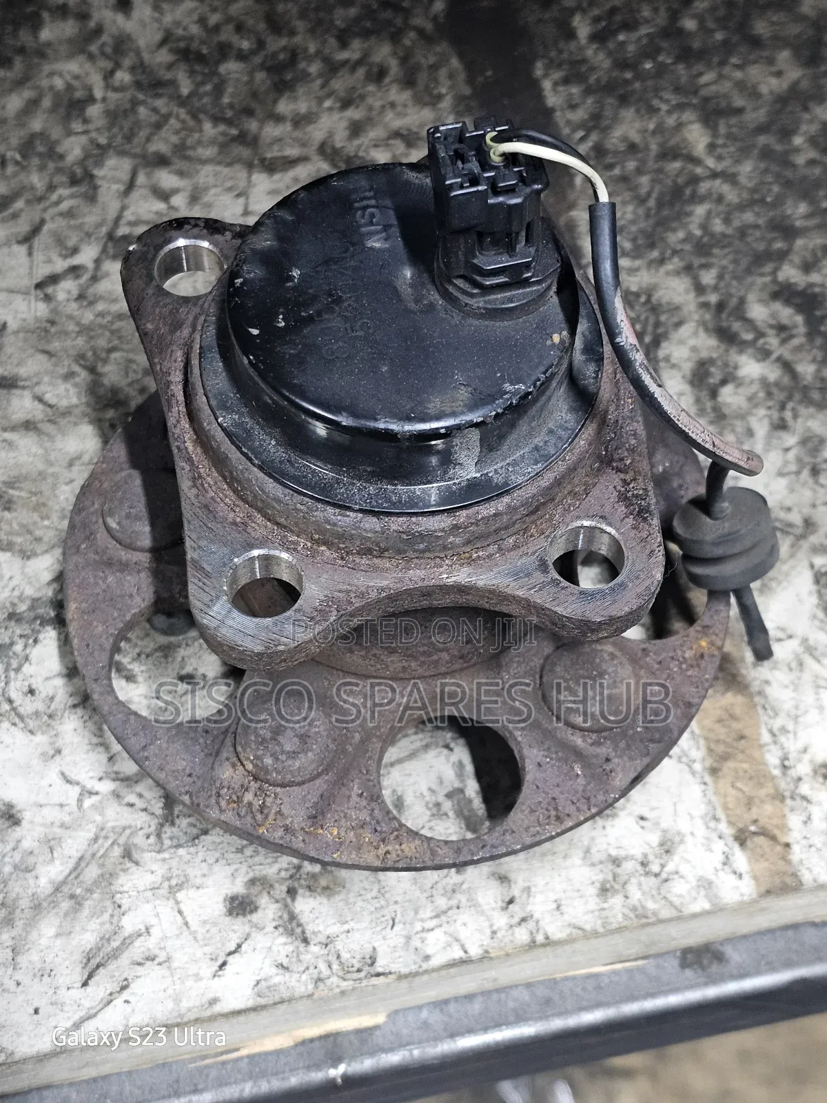 Rear Hub Ractis 2wd