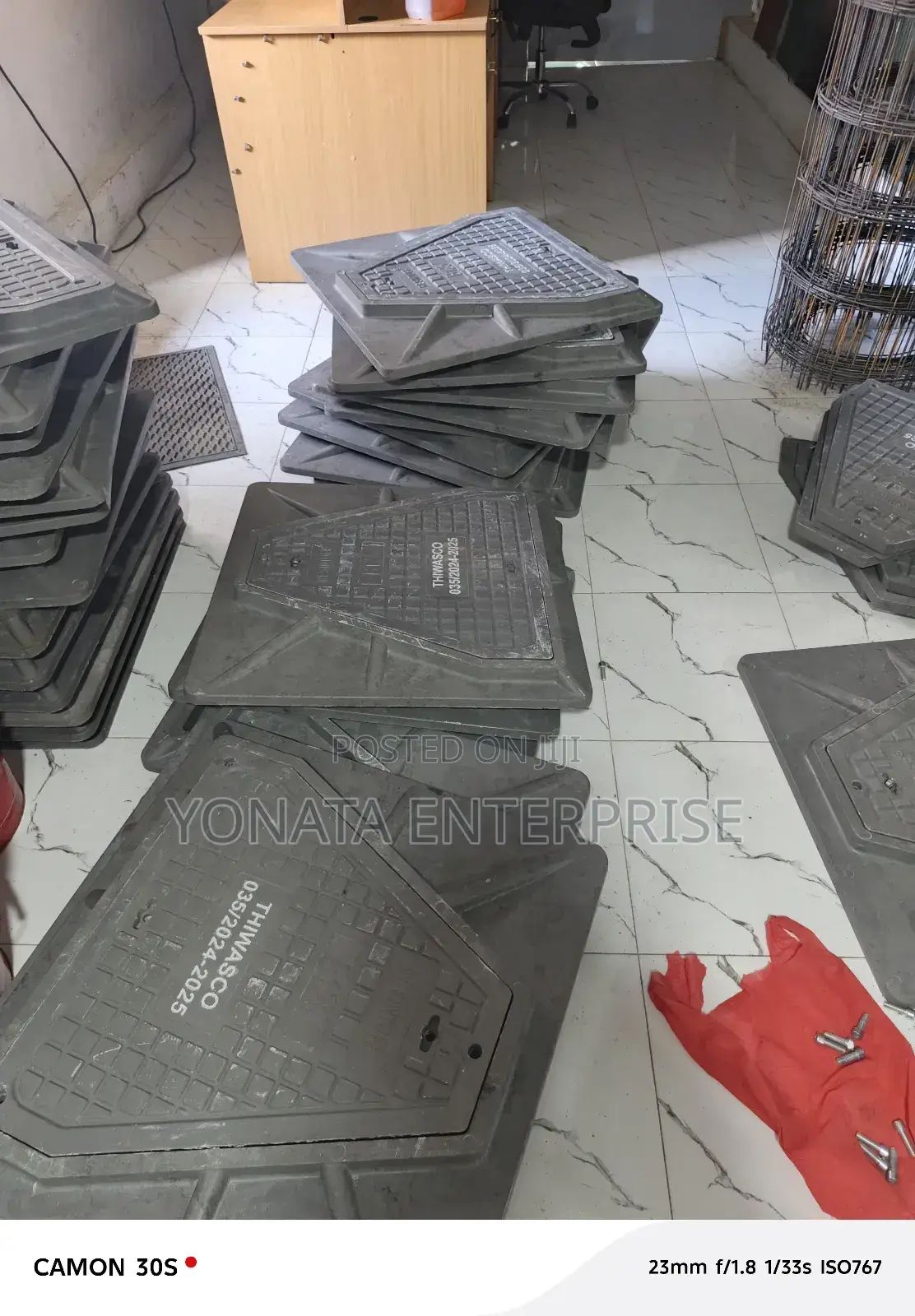 Reinforced Lockable Manhole Cover 12.5t