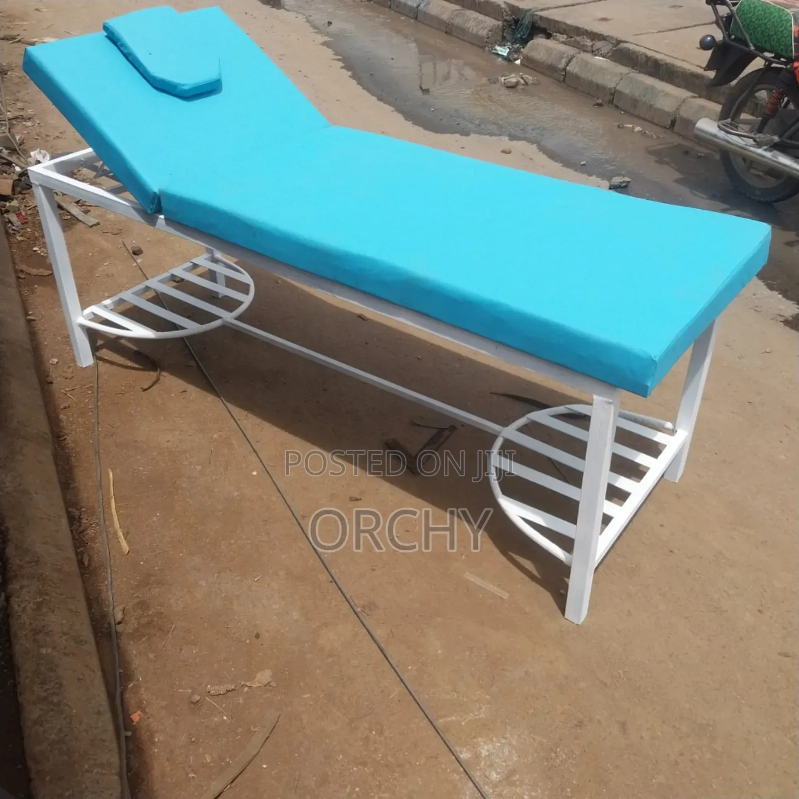 Massage Bed