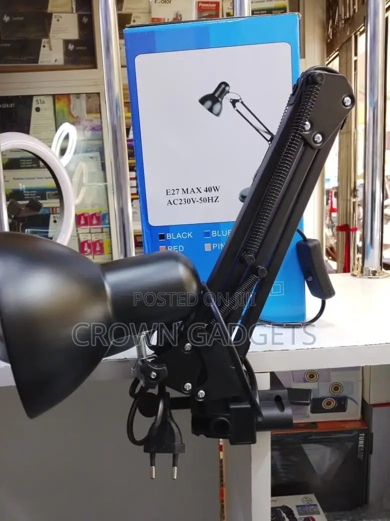Classic Adjustable Study Lamp Swing Arm Design