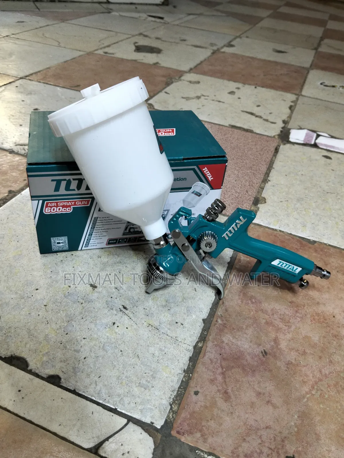 Car Finishing Total Spray Gun 600 Cc 1.4mm Nozzle