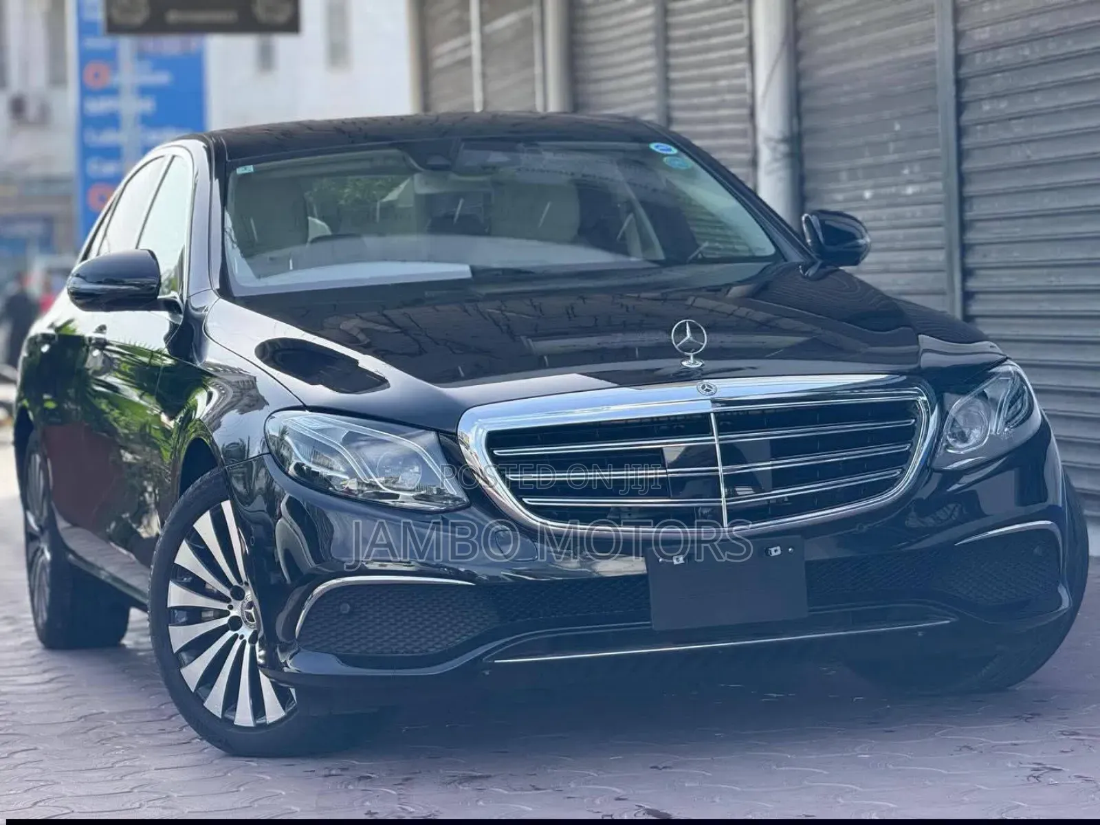 Mercedes-Benz E400 2019 Black