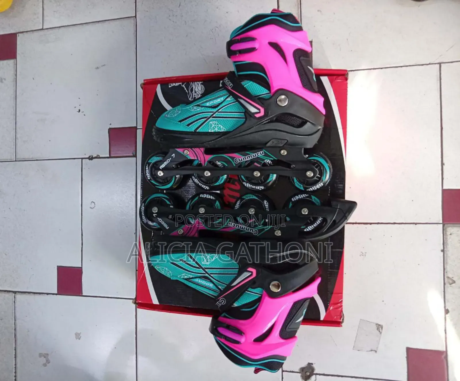 Skates 40-45 New Adults
