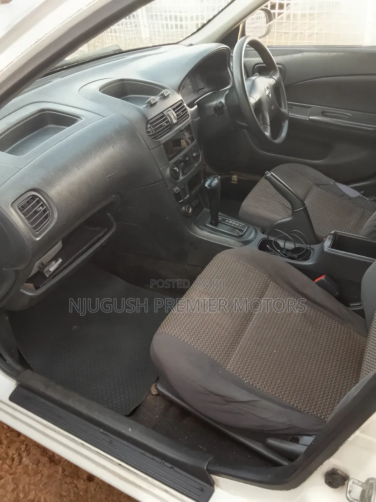 Nissan Advan 2006 White