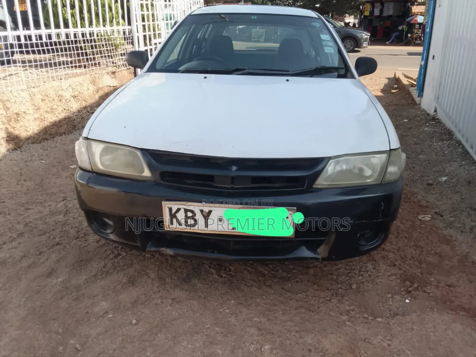 Nissan Advan 2006 White