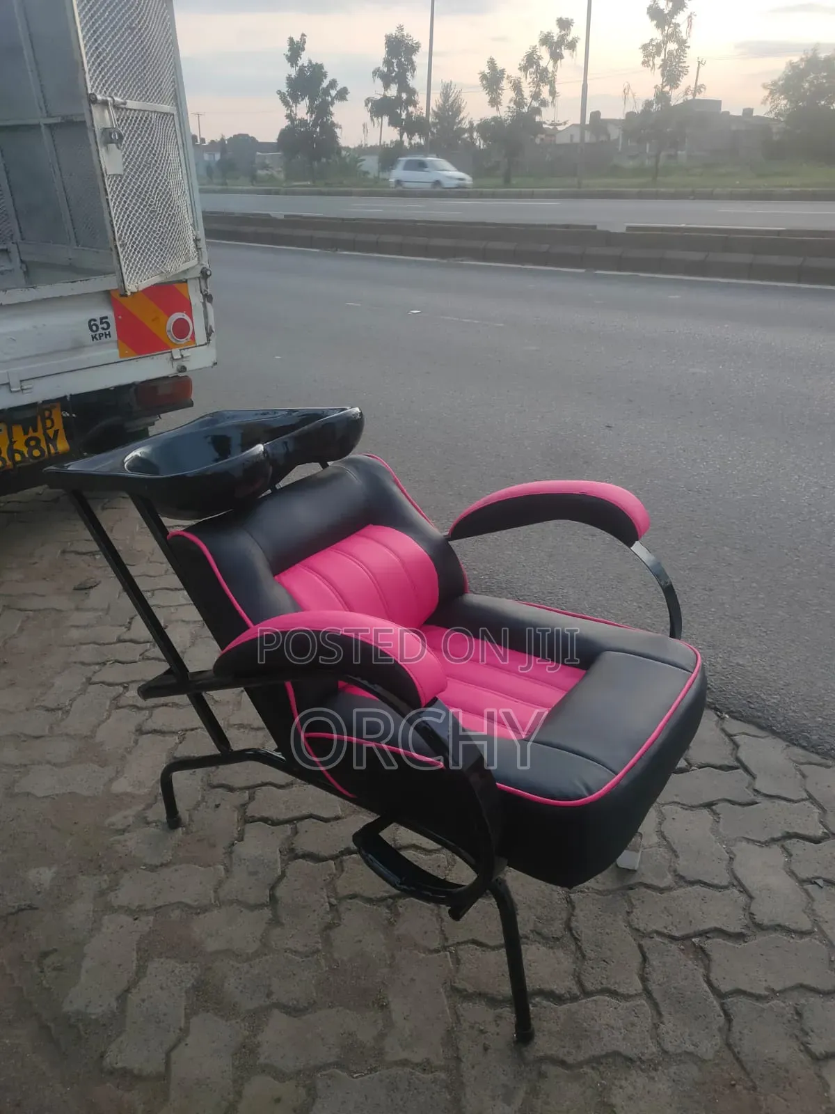 Pink Salon Sink/ Shampoo Seat