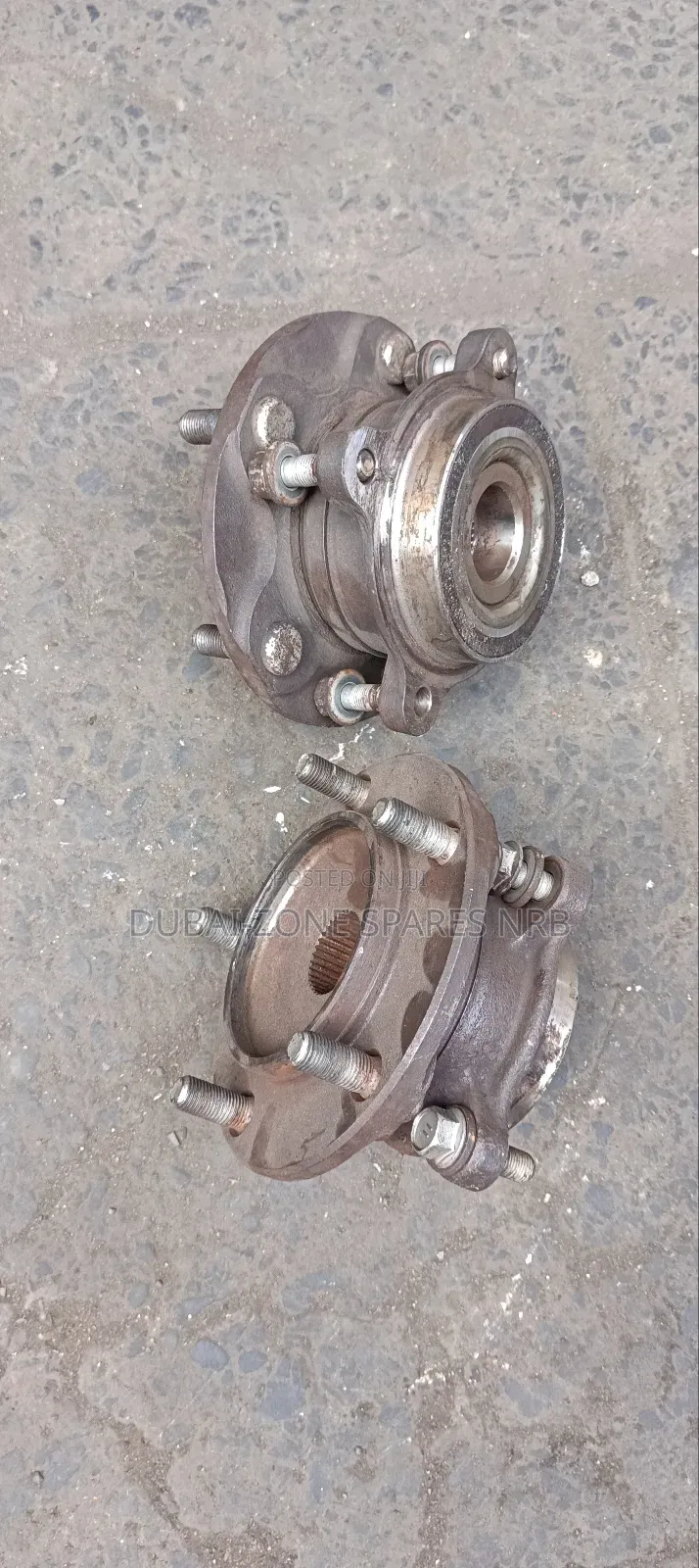 Land Cruiser V8 200-Series Wheel Hubs.