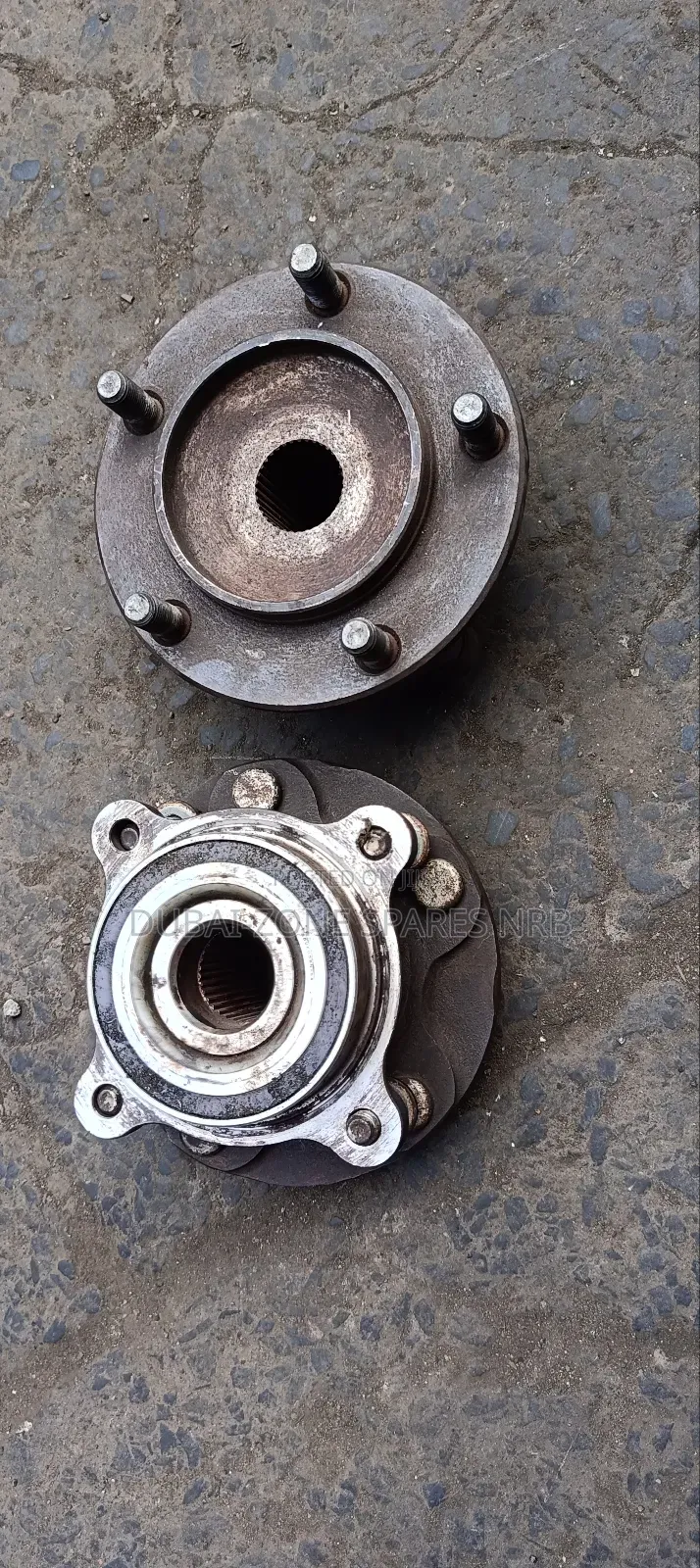 Land Cruiser V8 200-Series Wheel Hubs.