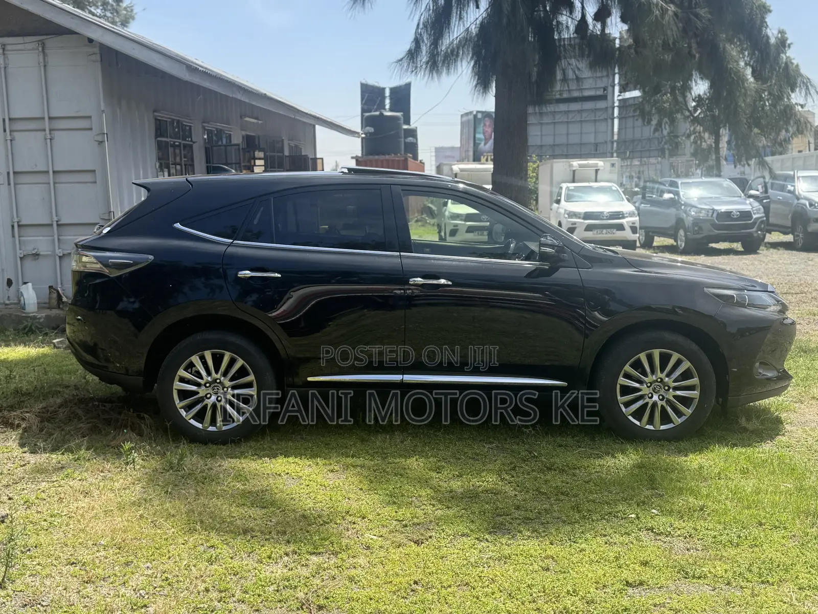 Toyota Harrier 2.0 2018 Black